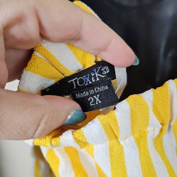 Toxik3 Striped Romper - Picture 8 of 8